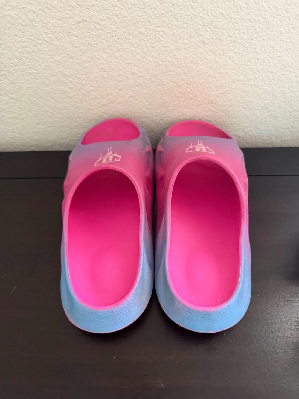 Baseball B 101 Pink Slide Sandals Youth size 4-5